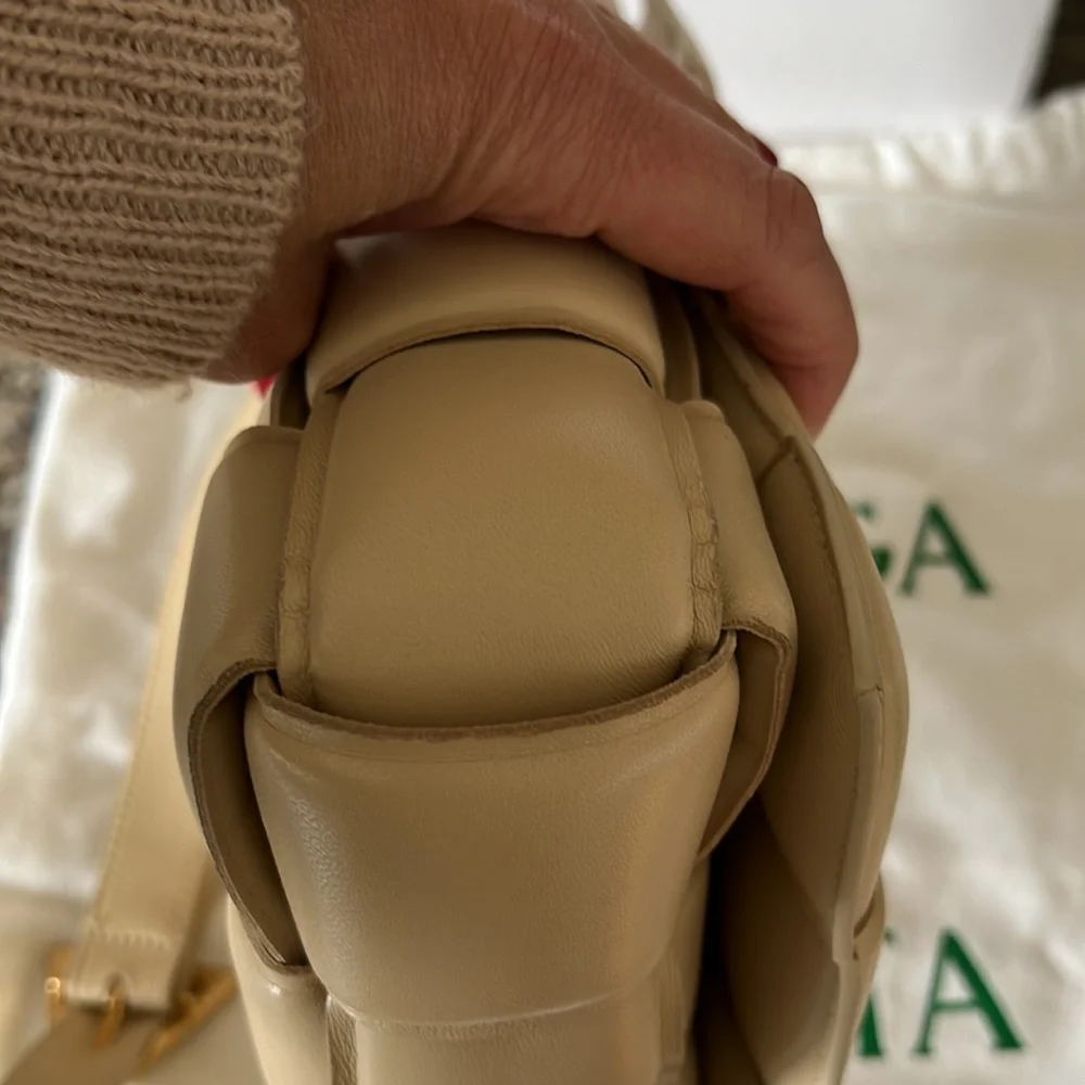 🎉Host Pick!🎉Bottega Veneta Padded Cassette Crossbody - Picture 14 of 16